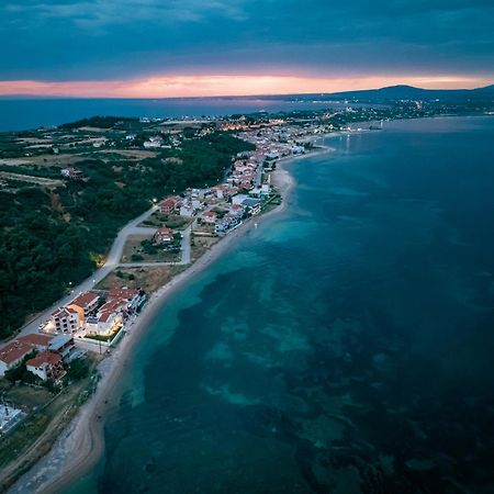 Azzurro E Verde By Rentalspro - Nea Potidaia Halkidiki Nea Poteidaia Exteriör bild