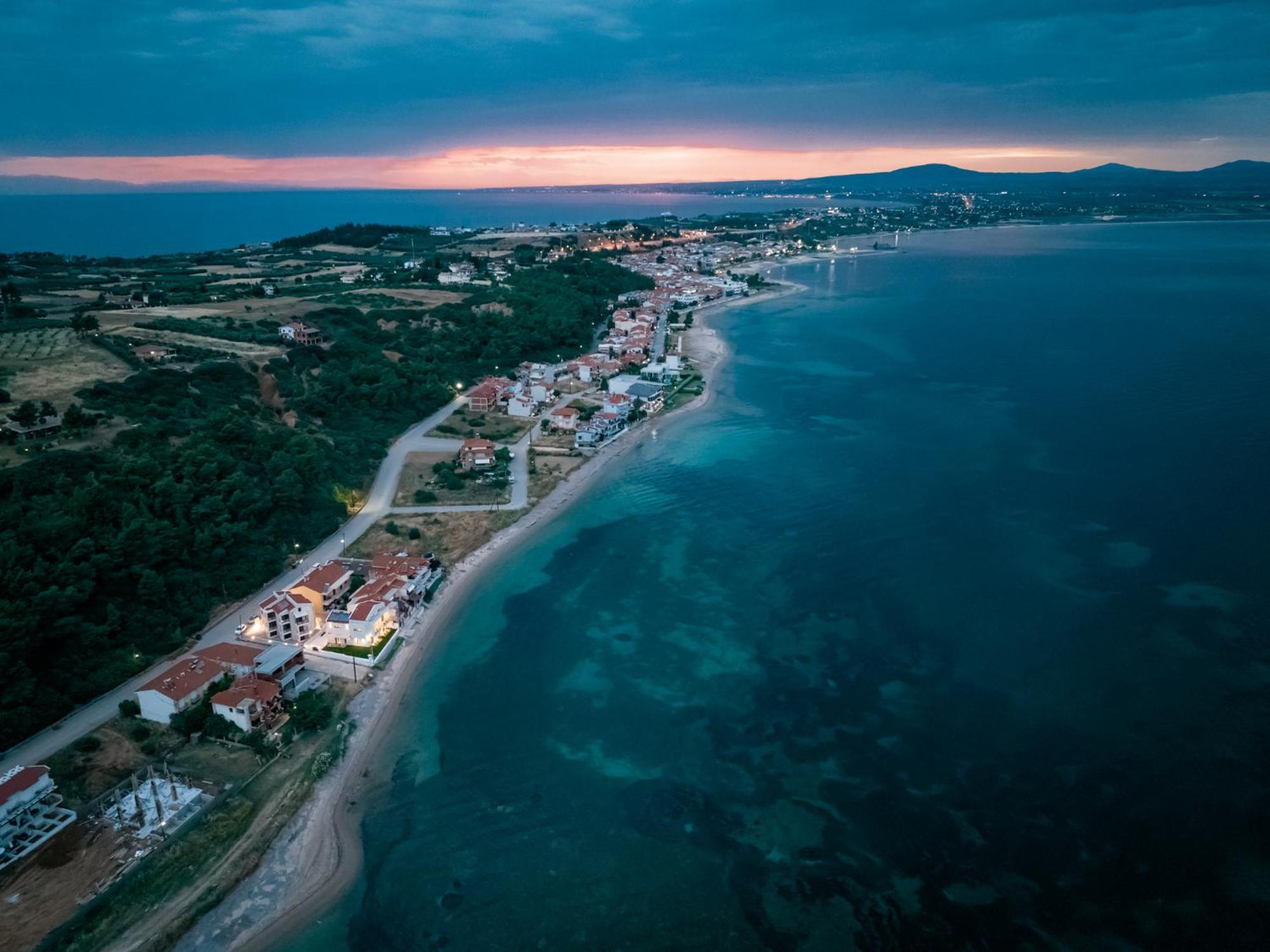 Azzurro E Verde By Rentalspro - Nea Potidaia Halkidiki Nea Poteidaia Exteriör bild