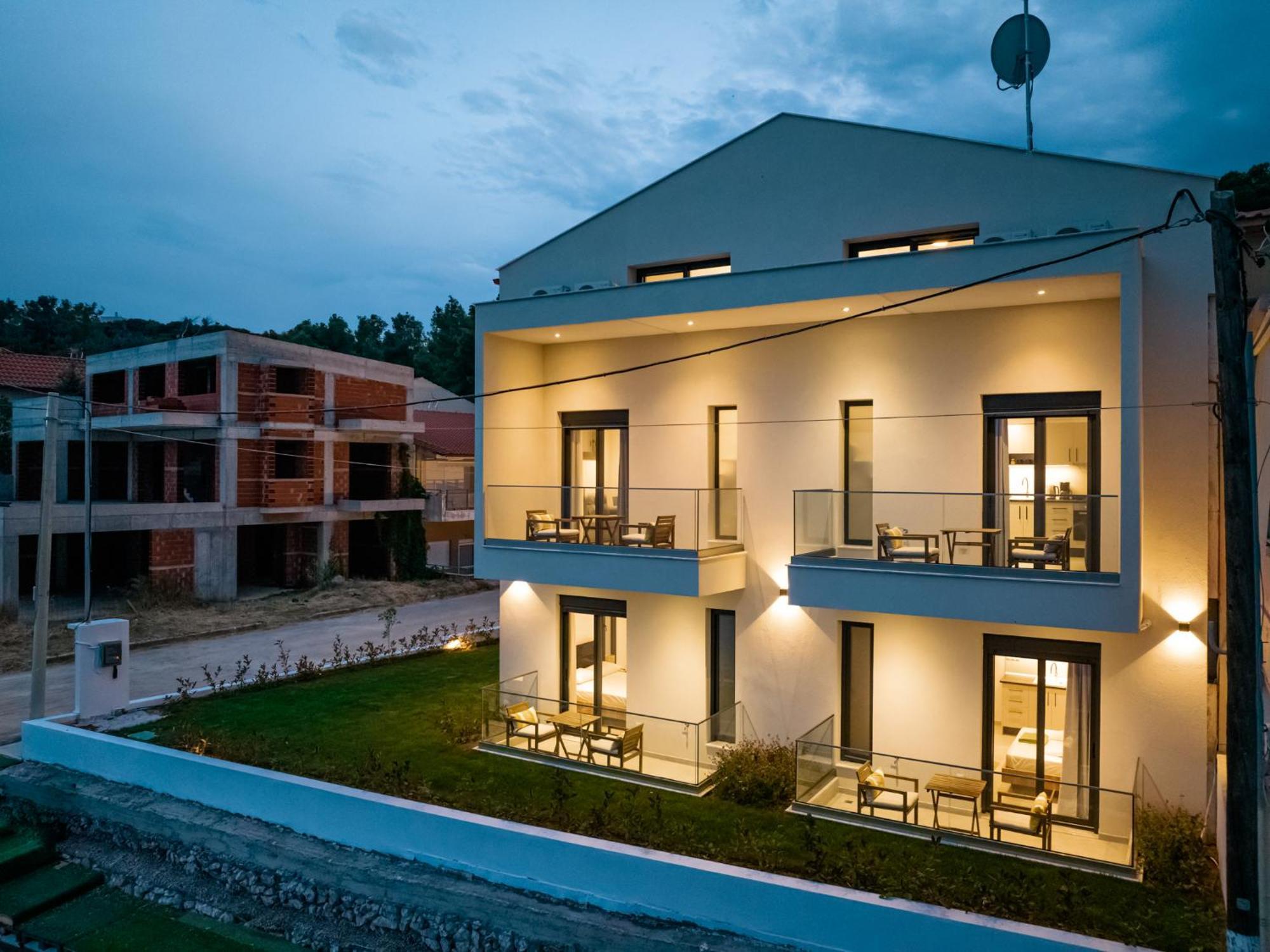 Azzurro E Verde By Rentalspro - Nea Potidaia Halkidiki Nea Poteidaia Exteriör bild
